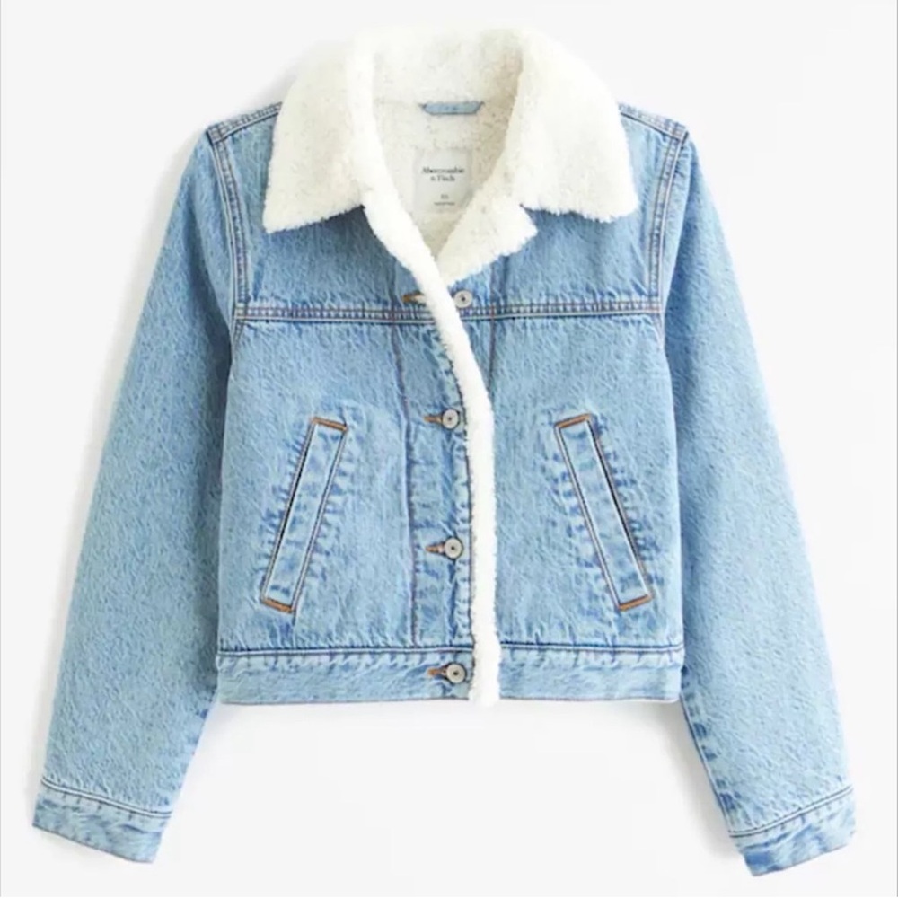 EUC Abercrombie Winterized Denim Sherpa Jacket M